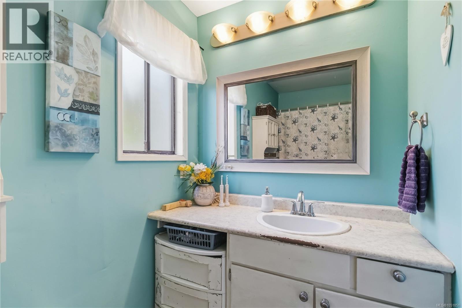  1024 Dunford Avenue, Langford
