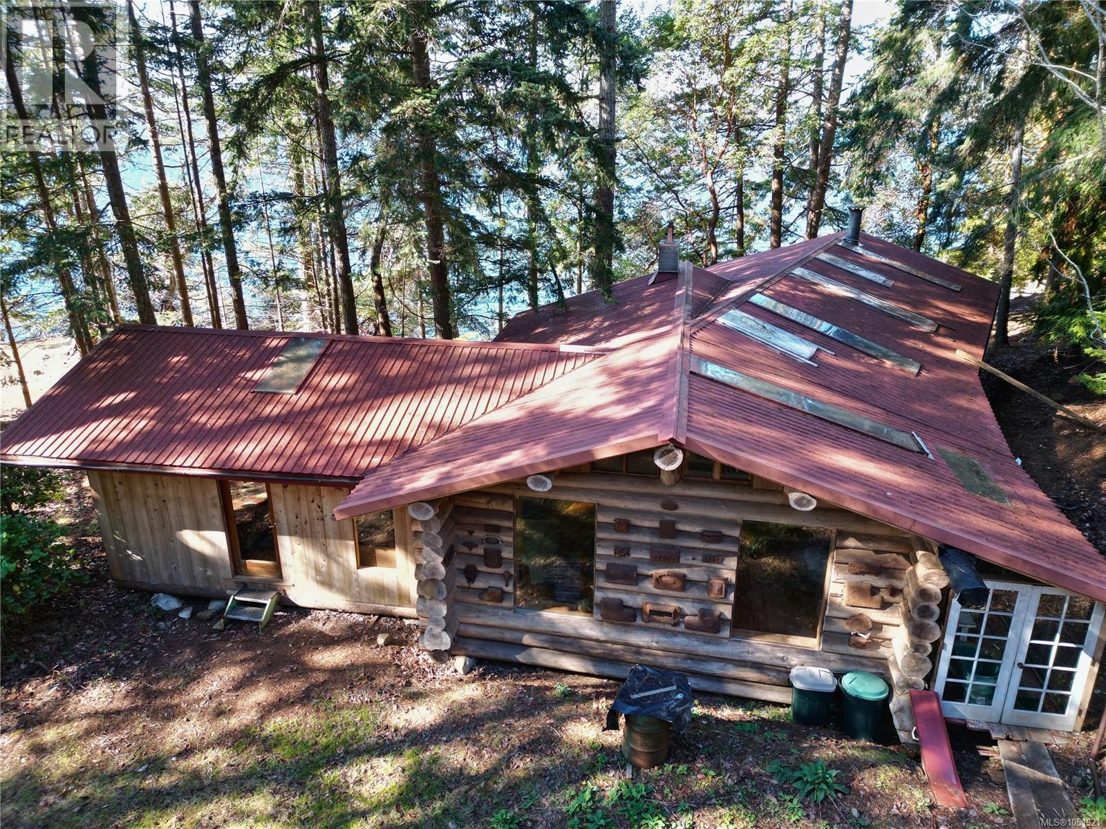 3 Grant Rd, Lasqueti Island - Image 1