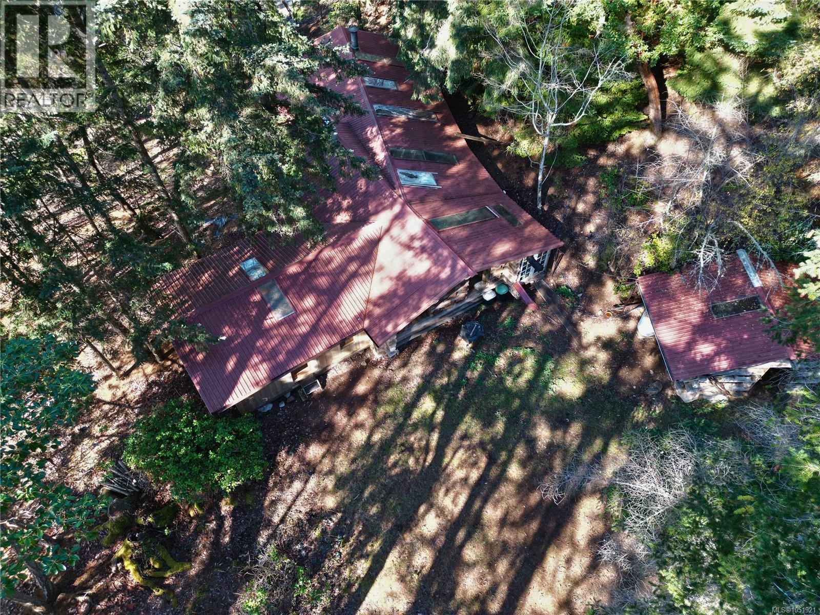 3 Grant Rd, Lasqueti Island - Image 1
