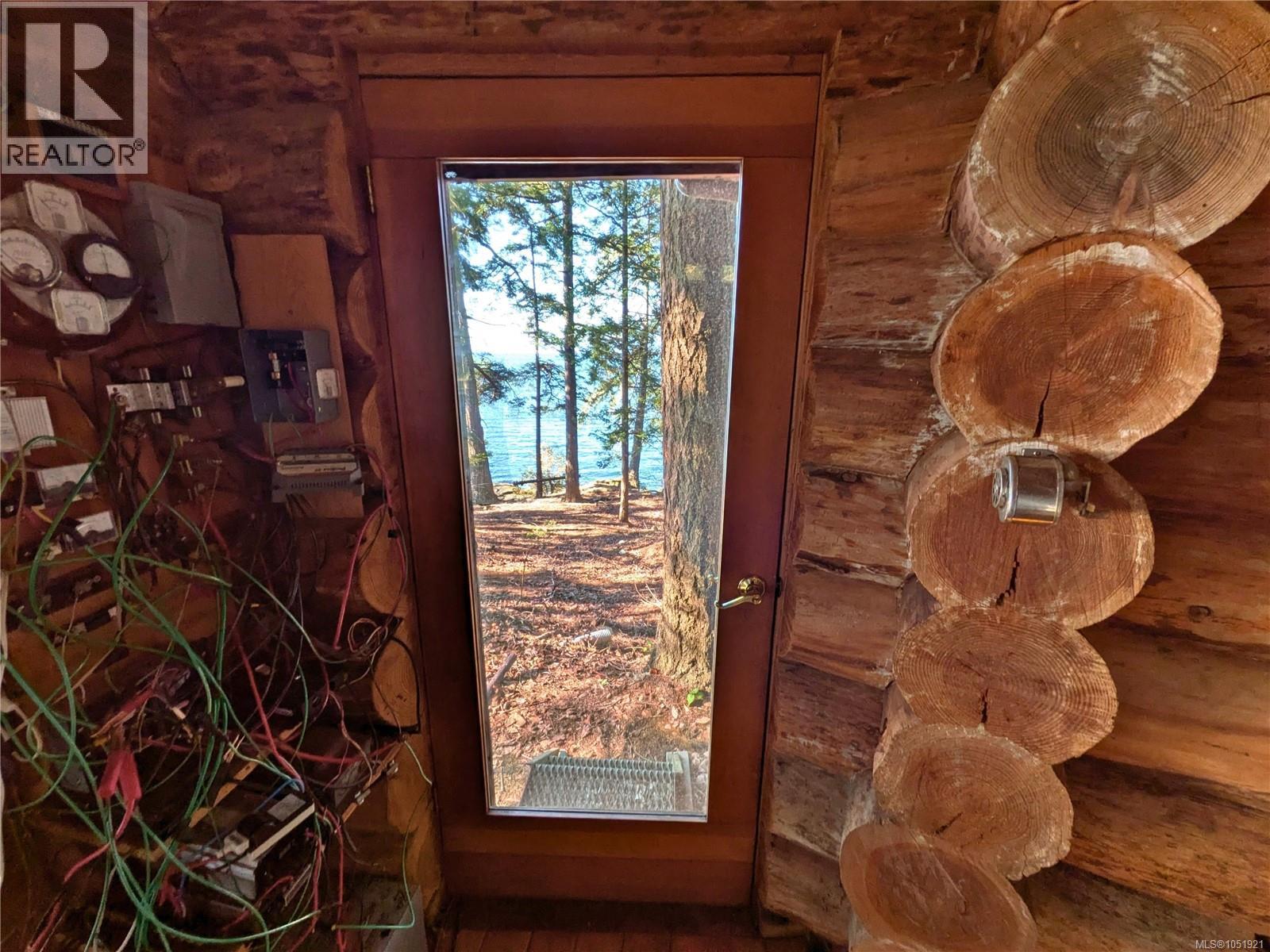 3 Grant Rd - 32