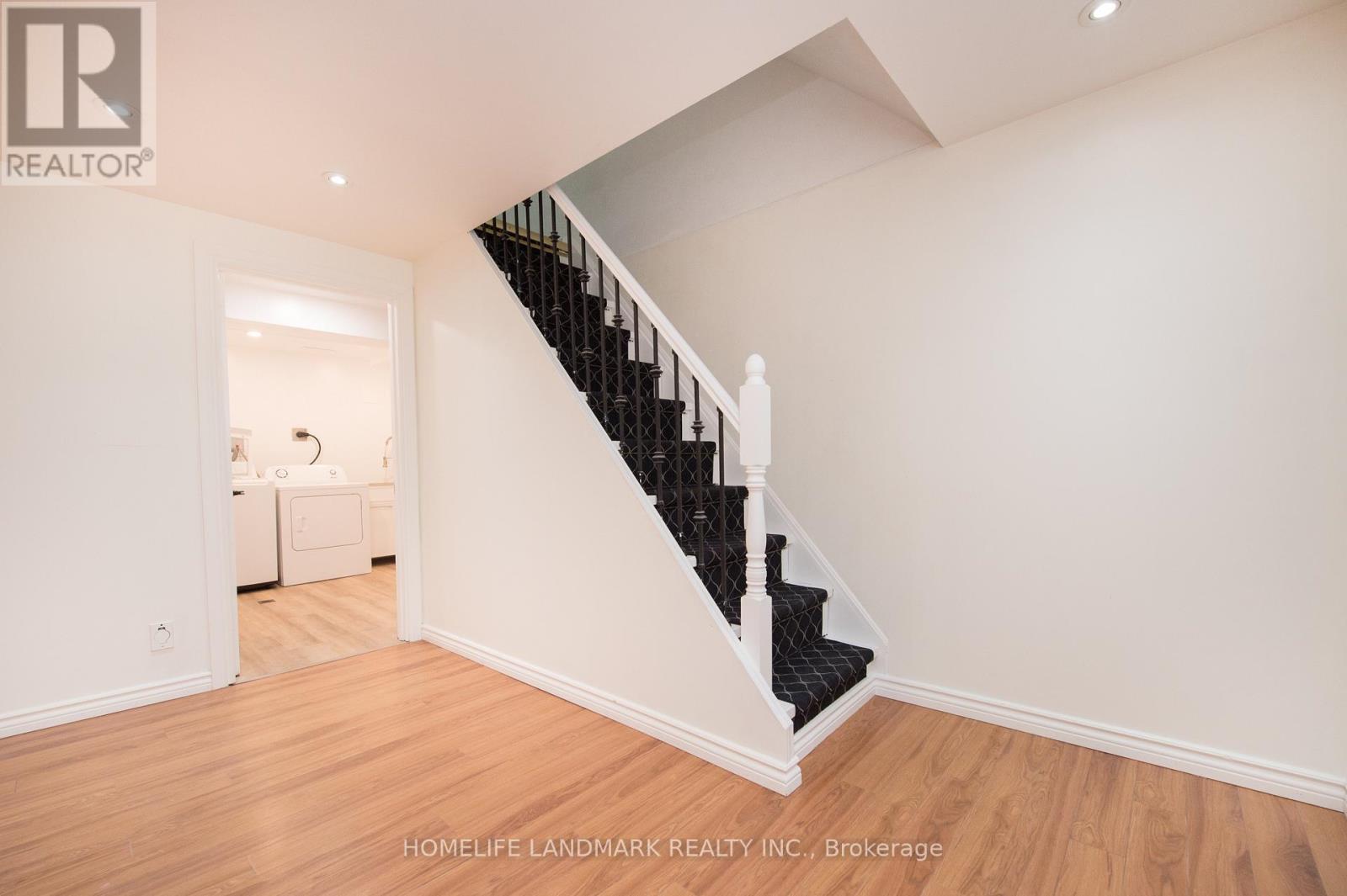 193 Chebucto Drive, Oakville, ON photo 32