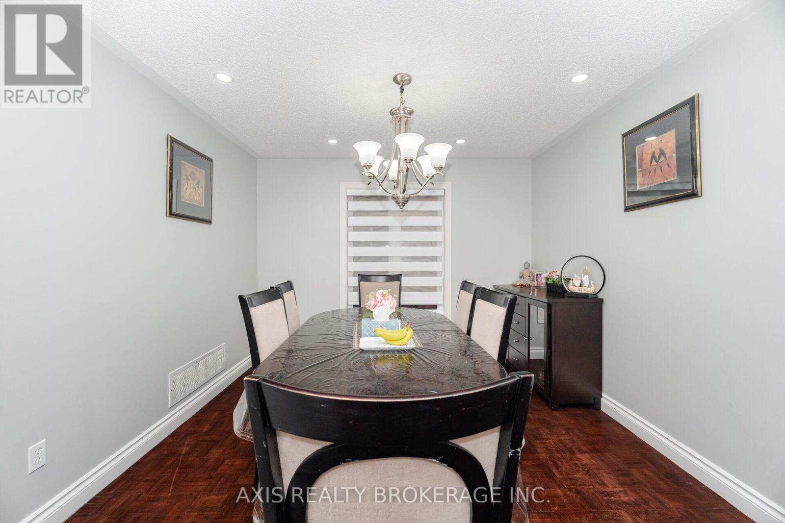 2 QUEEN MARY DRIVE, Brampton (Fletcher's Meadow) — photo 10