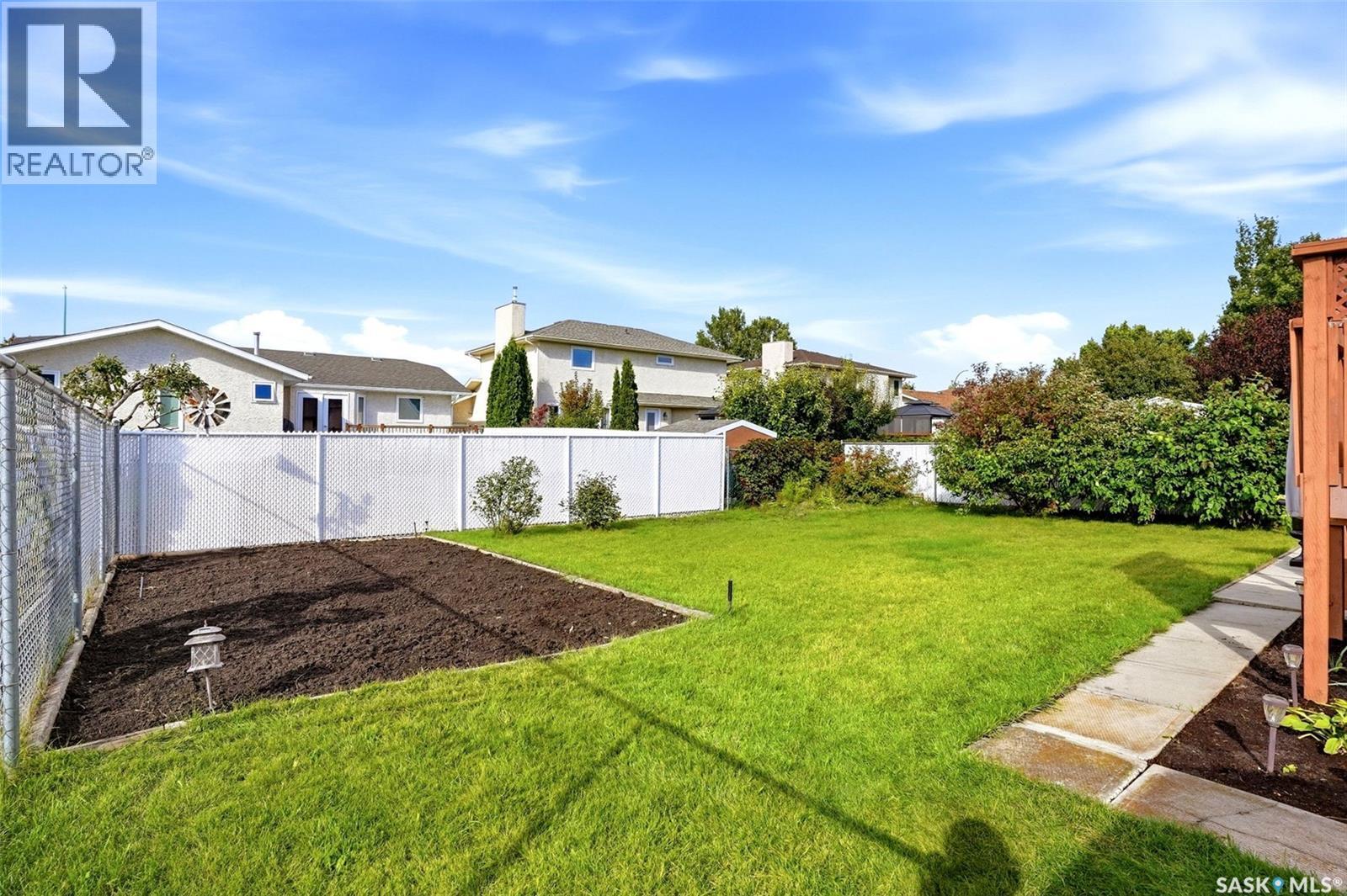 8126 Sherwood DRIVE - 42