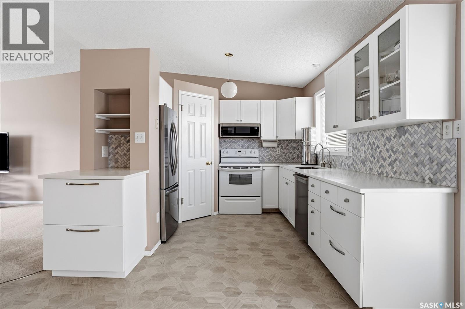 8126 Sherwood DRIVE, Regina — photo 8
