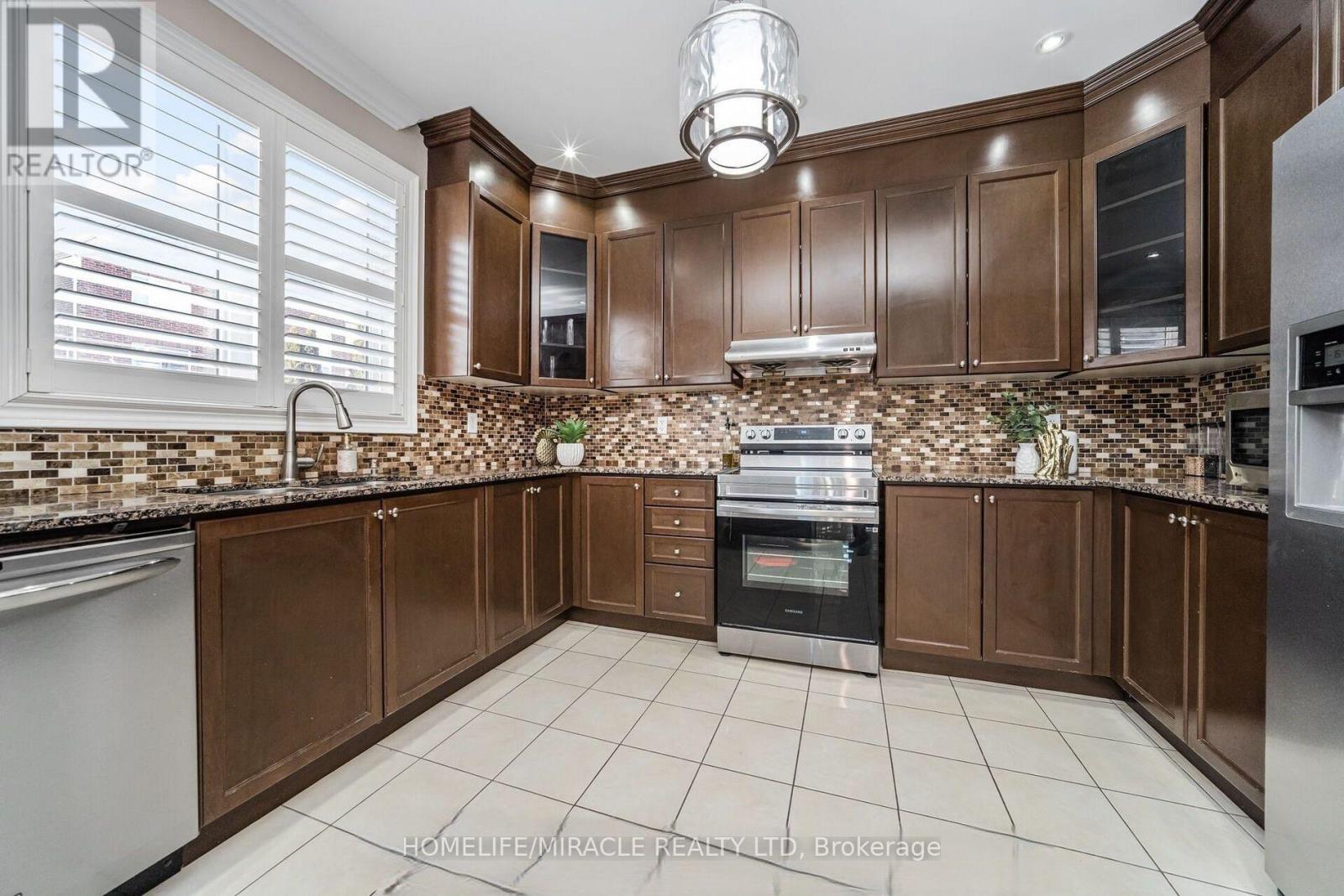 24 Haywood Drive — photo 15