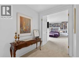 2030, 720 13 Avenue SW - photo 13