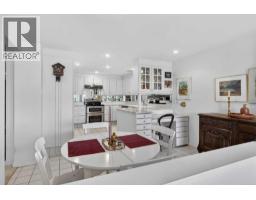2030, 720 13 Avenue SW - photo 12