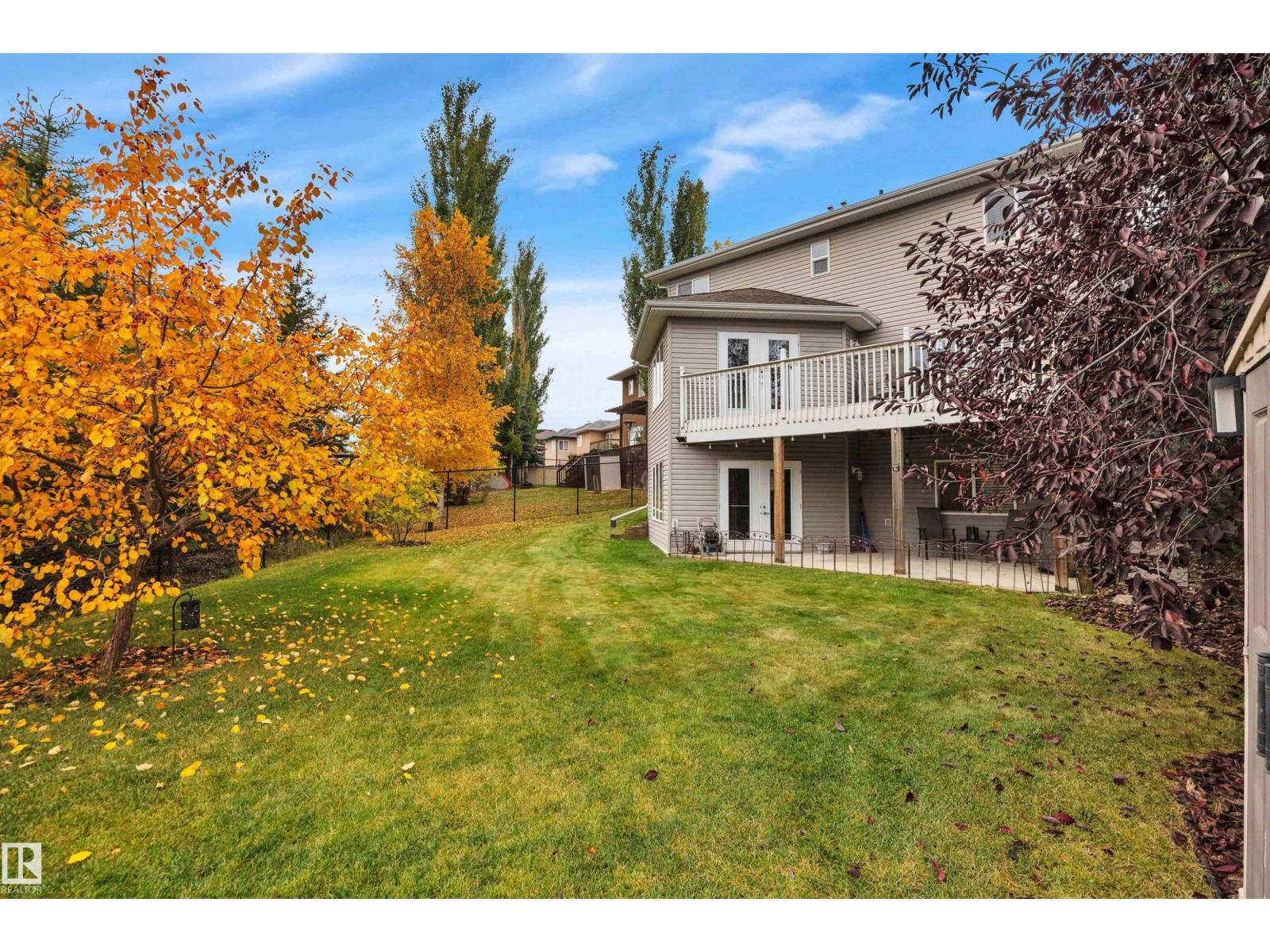 310 Ash CL - 63