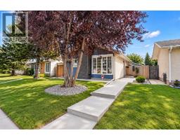 707 Malvern Drive NE - photo 1