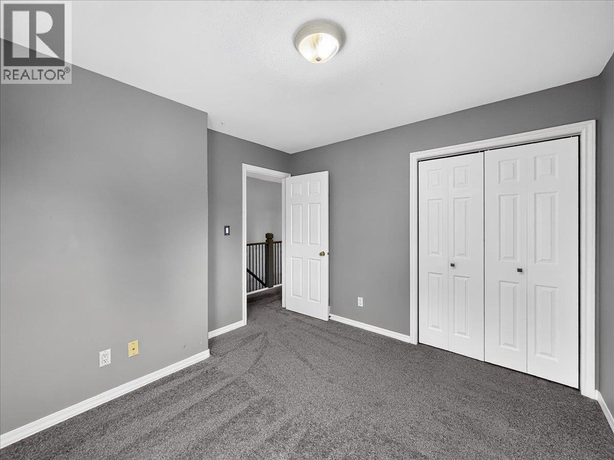 #48 640 Upper Lakeview Road - 23