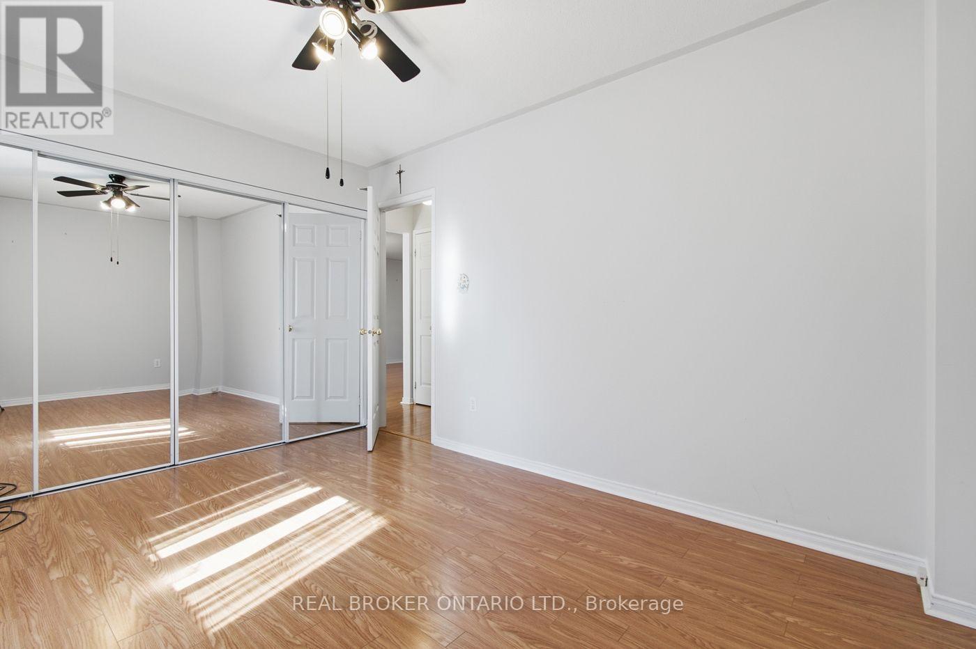 23 MADISON COURT W - 19