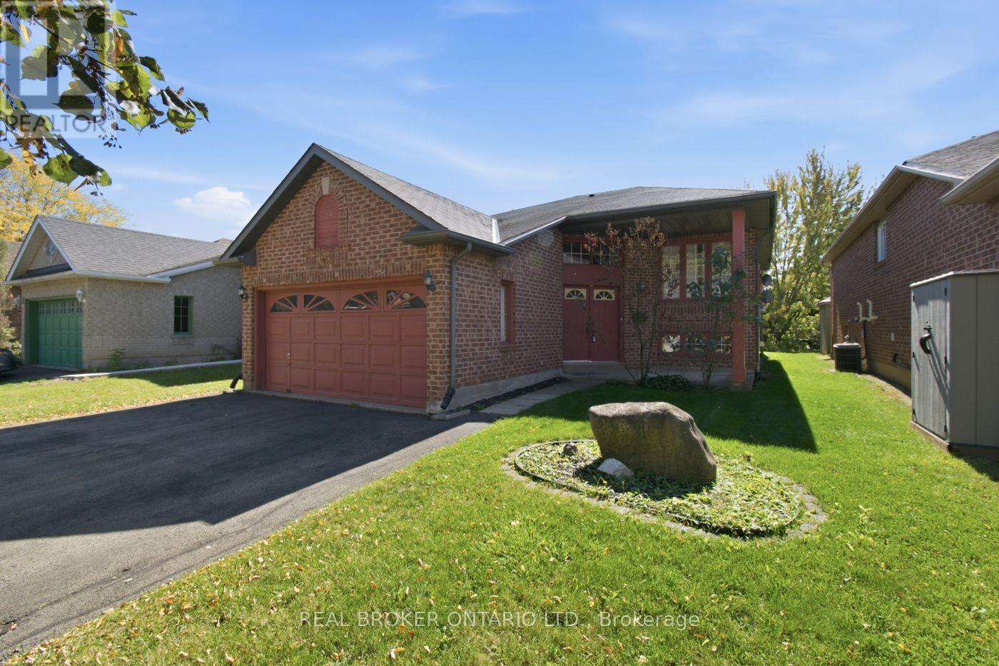 23 MADISON COURT W - 2