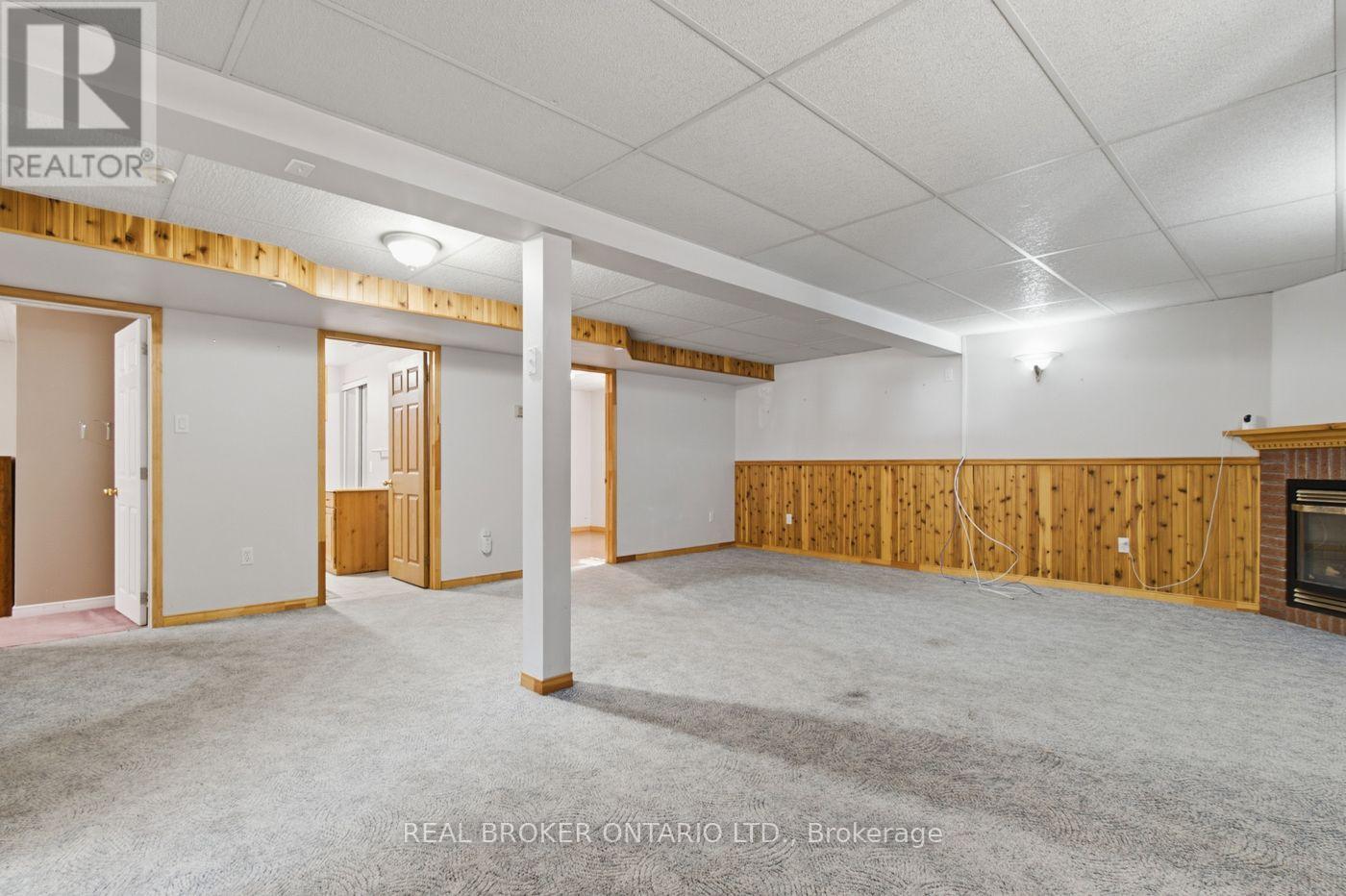 23 MADISON COURT W - 28