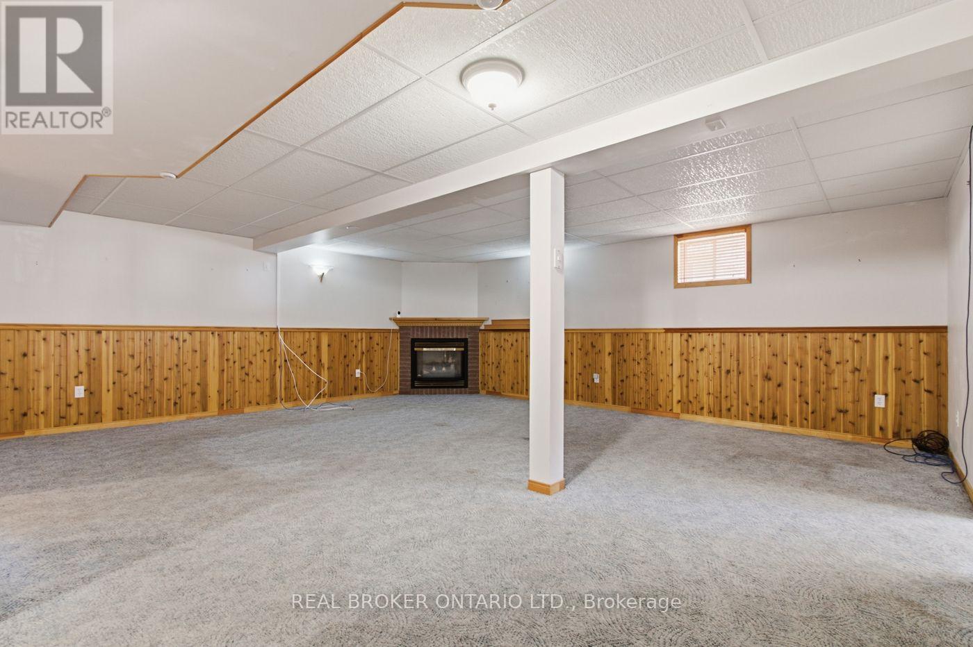 23 MADISON COURT W - 30