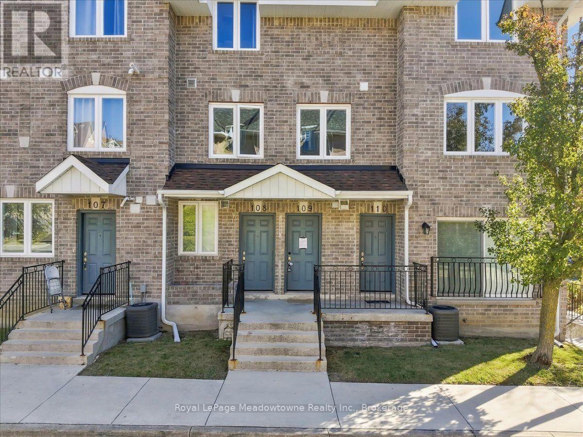 109 - 75 WELDRICK ROAD E, Richmond Hill (Observatory) — photo 3