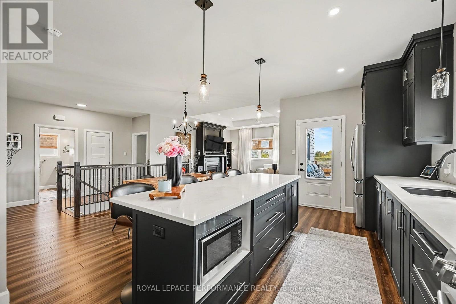 234 BELLWOOD DRIVE - 17