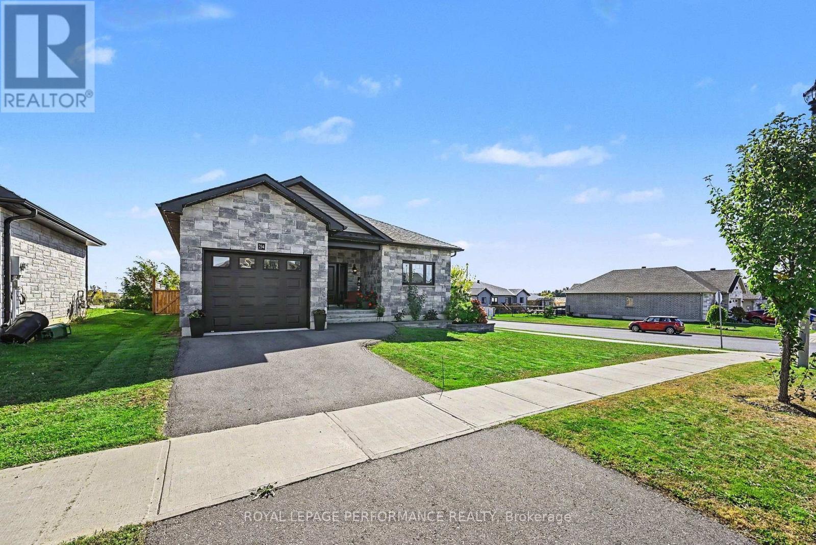 234 BELLWOOD DRIVE - 4