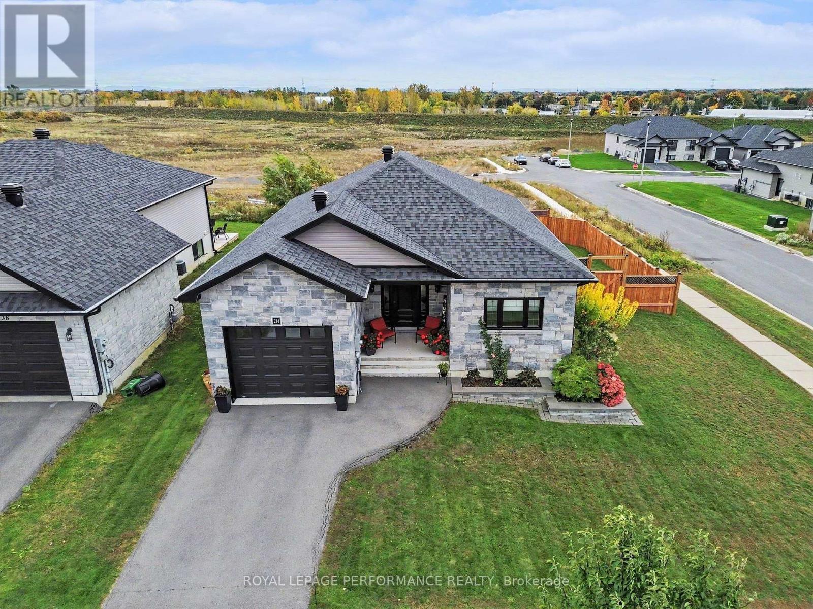 234 BELLWOOD DRIVE - 42