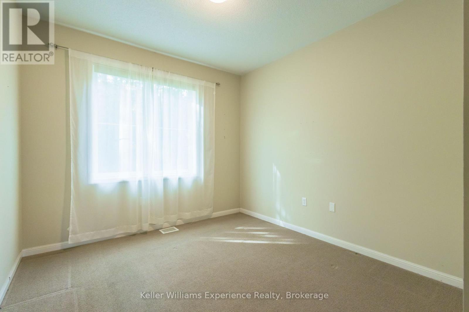 6 PHEASANT RUN - Image 25