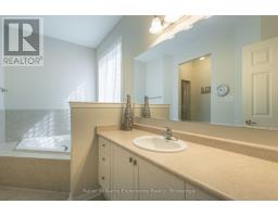 6 Pheasant Run, Bracebridge, ON P1L0A9 Photo 19
