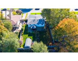 Kitchen - 242 Bricker Street, Saugeen Shores, ON N0H2C4 Photo 6