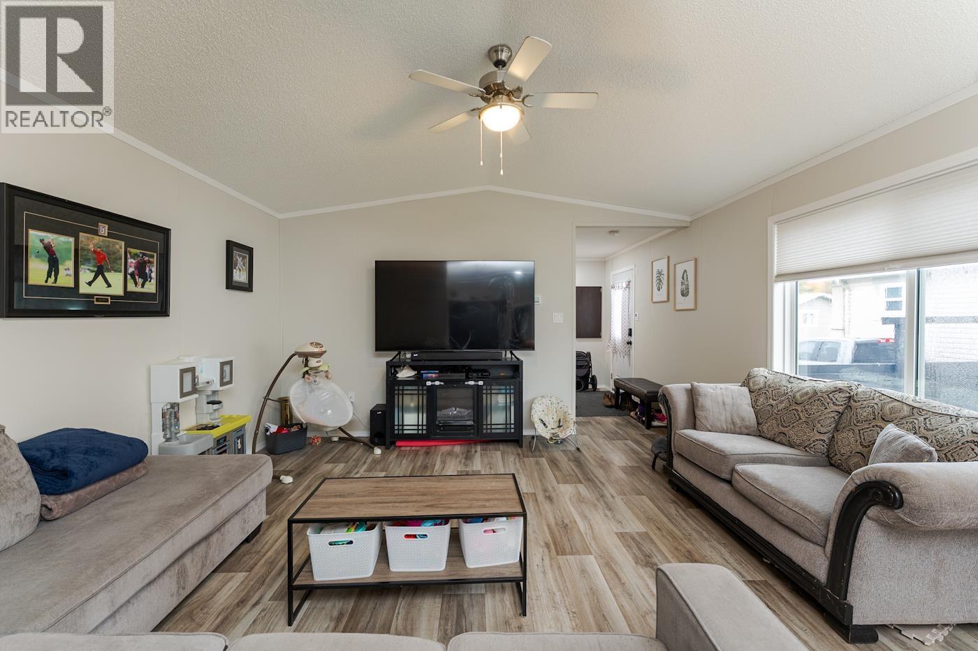 Photo 13 of 36 — 44 5164 HART HIGHWAY · Prince George, BC