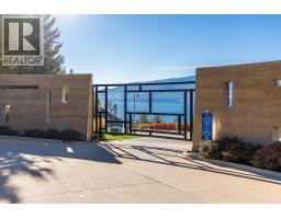 8 180 Sheerwater Court, Kelowna