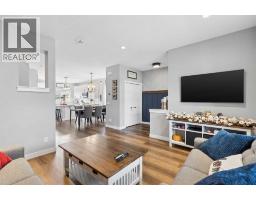 Office - 86 Hillcrest Close Sw, Airdrie, AB T4B4T9 Photo 12