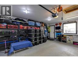 86 Hillcrest Close Sw, Airdrie, AB T4B4T9 Photo 37