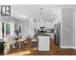 5pc Ensuite bath - 5230 Rome Crescent, Burlington, ON L7L7B7 Photo 11