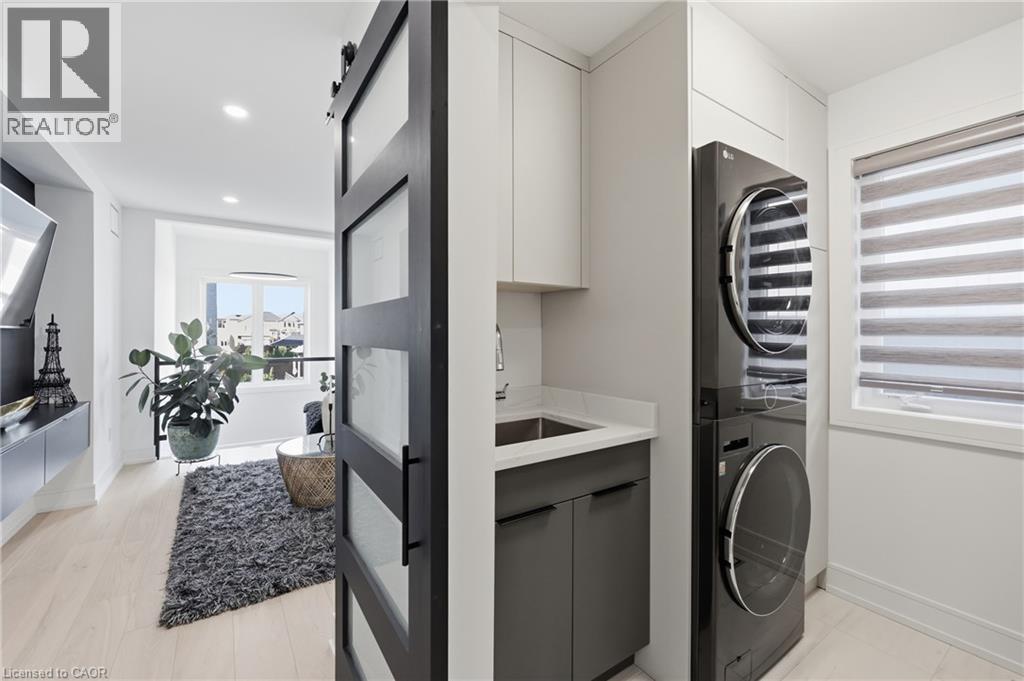 14 BERGENSTEIN Crescent - Image 37
