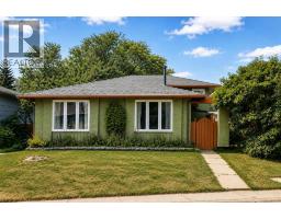 136 Midlawn Close SE - photo 4
