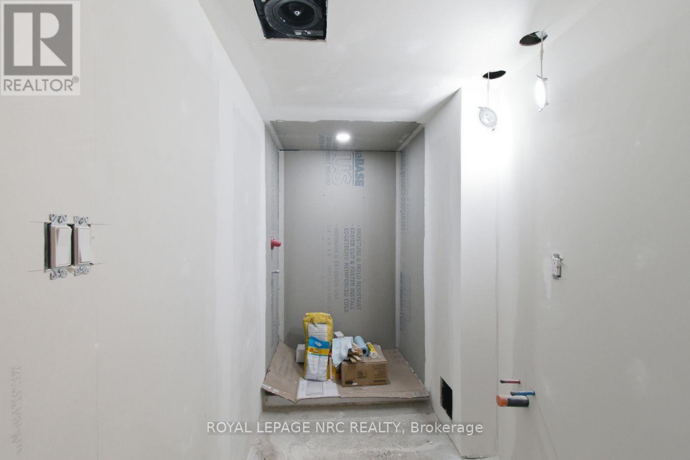 113 Lyons Avenue — photo 36