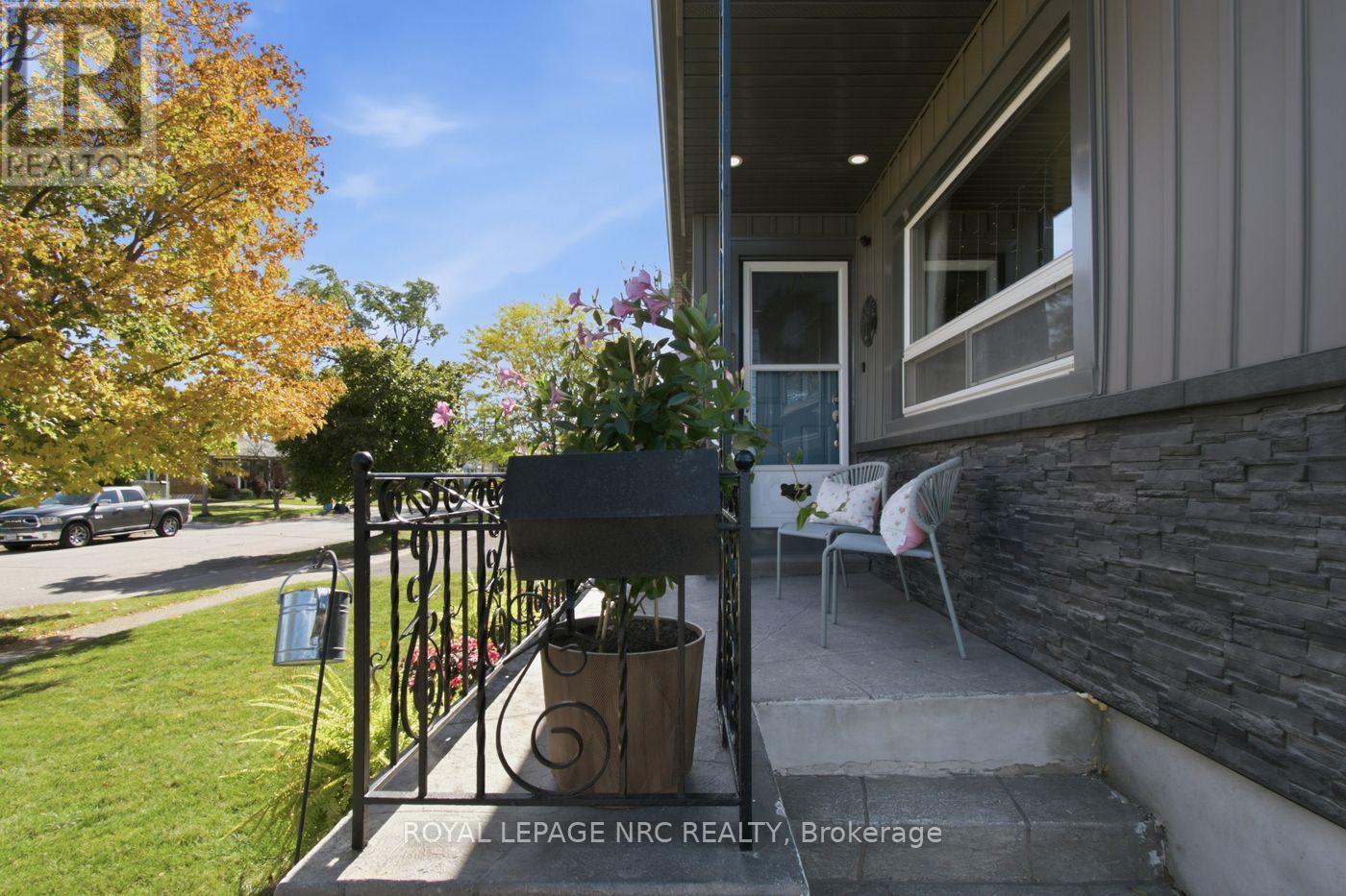 113 LYONS AVENUE, Welland (Lincoln/Crowland) — photo 5
