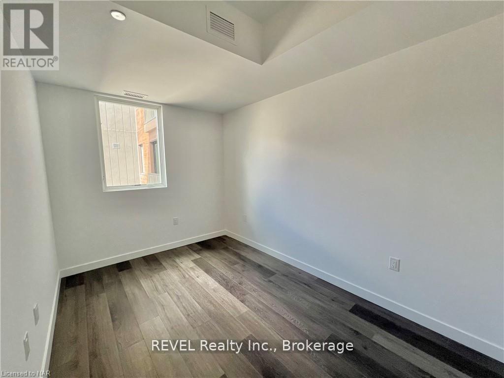 213 - 7549 A KALAR ROAD, Niagara Falls (Brown) — photo 10