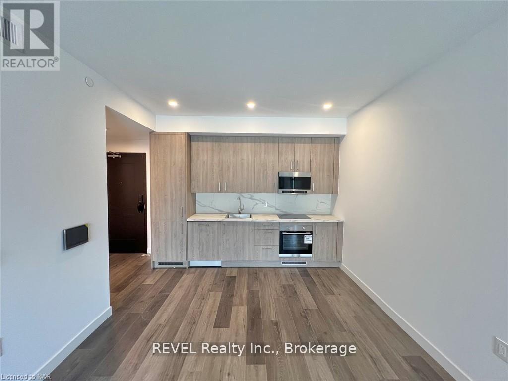 213 - 7549 A KALAR ROAD, Niagara Falls (Brown) — photo 4