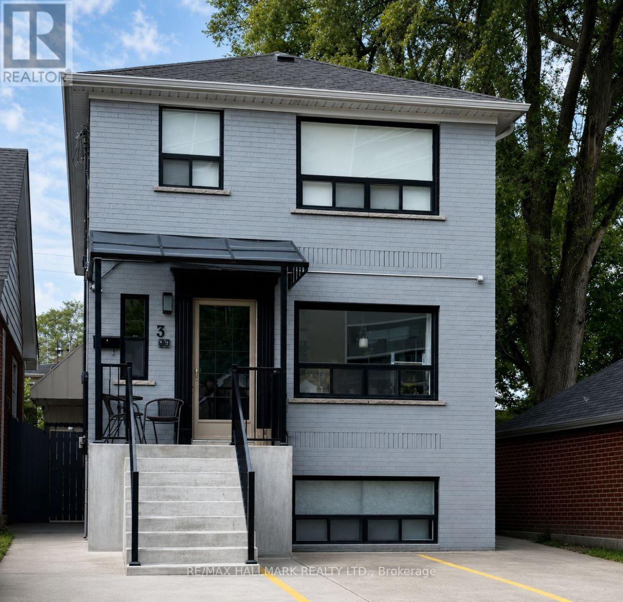 3 COSBURN AVENUE, Toronto (Broadview North) — photo 2