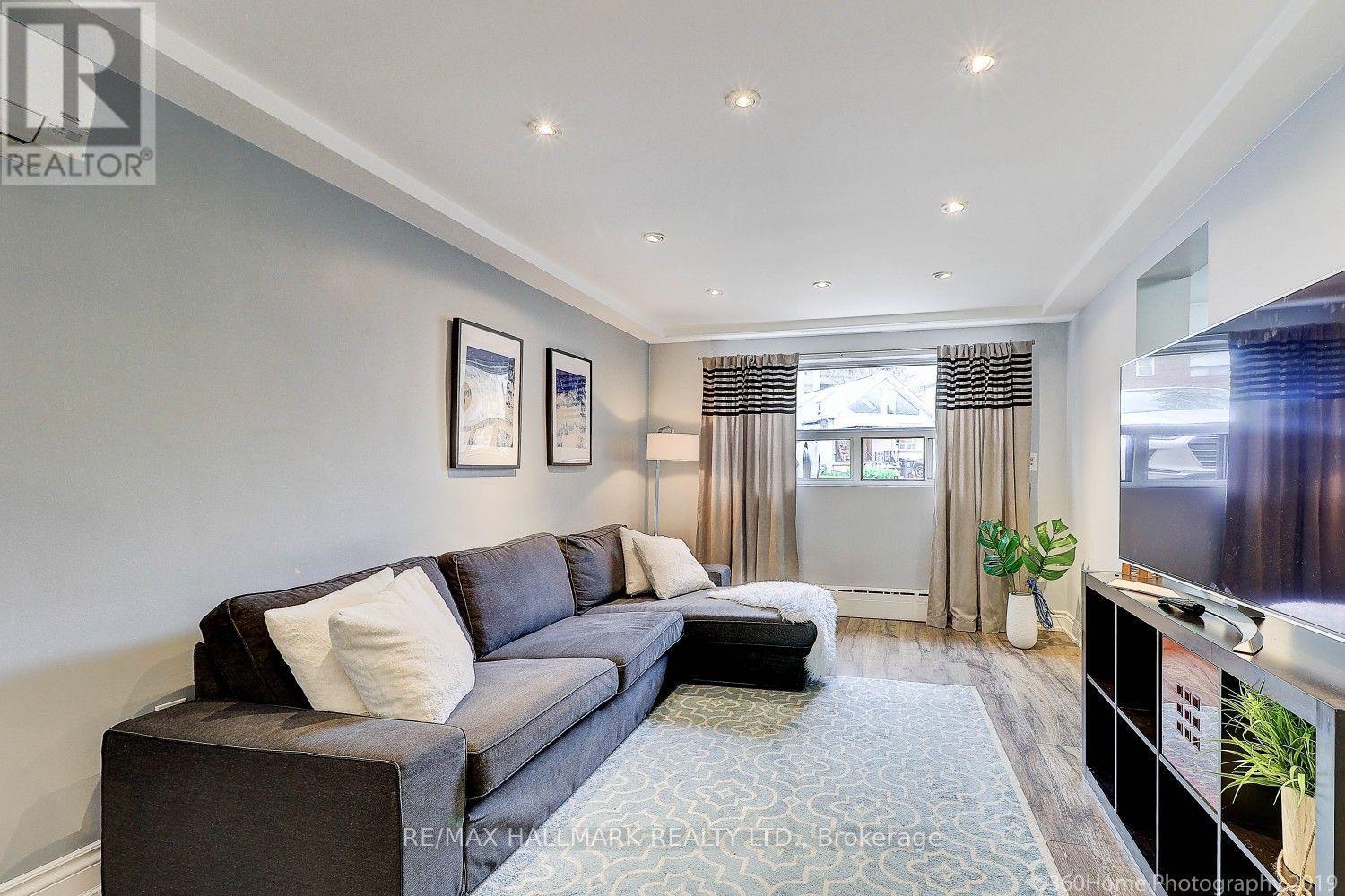 3 COSBURN AVENUE, Toronto (Broadview North) — photo 7