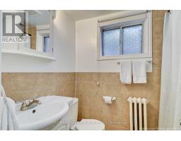 3 Cosburn Avenue, Toronto, ON M4K2E6 Photo 11