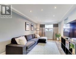 3 Cosburn Avenue, Toronto, ON M4K2E6 Photo 7