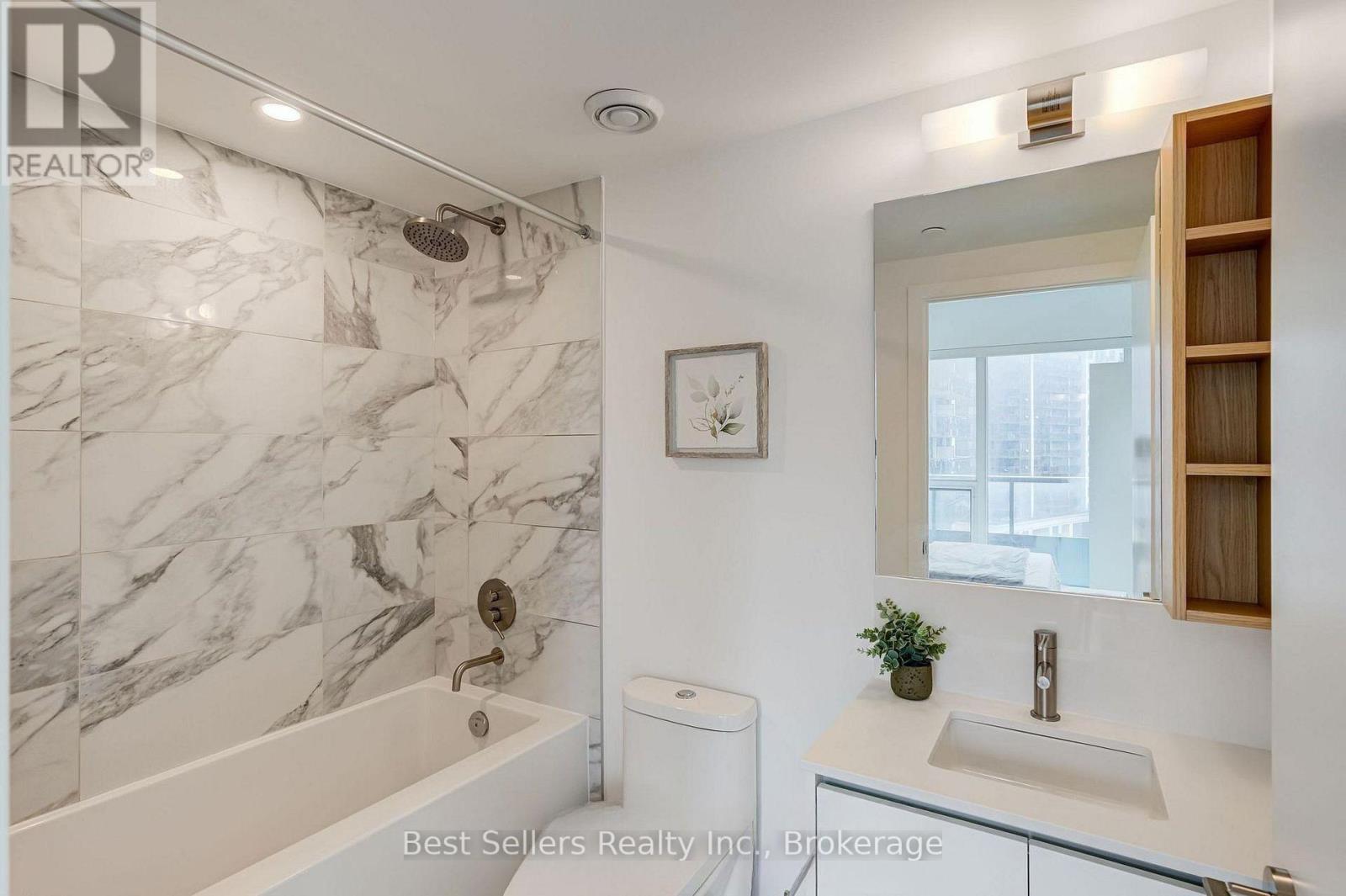 1100 Sheppard Avenue West — photo 22