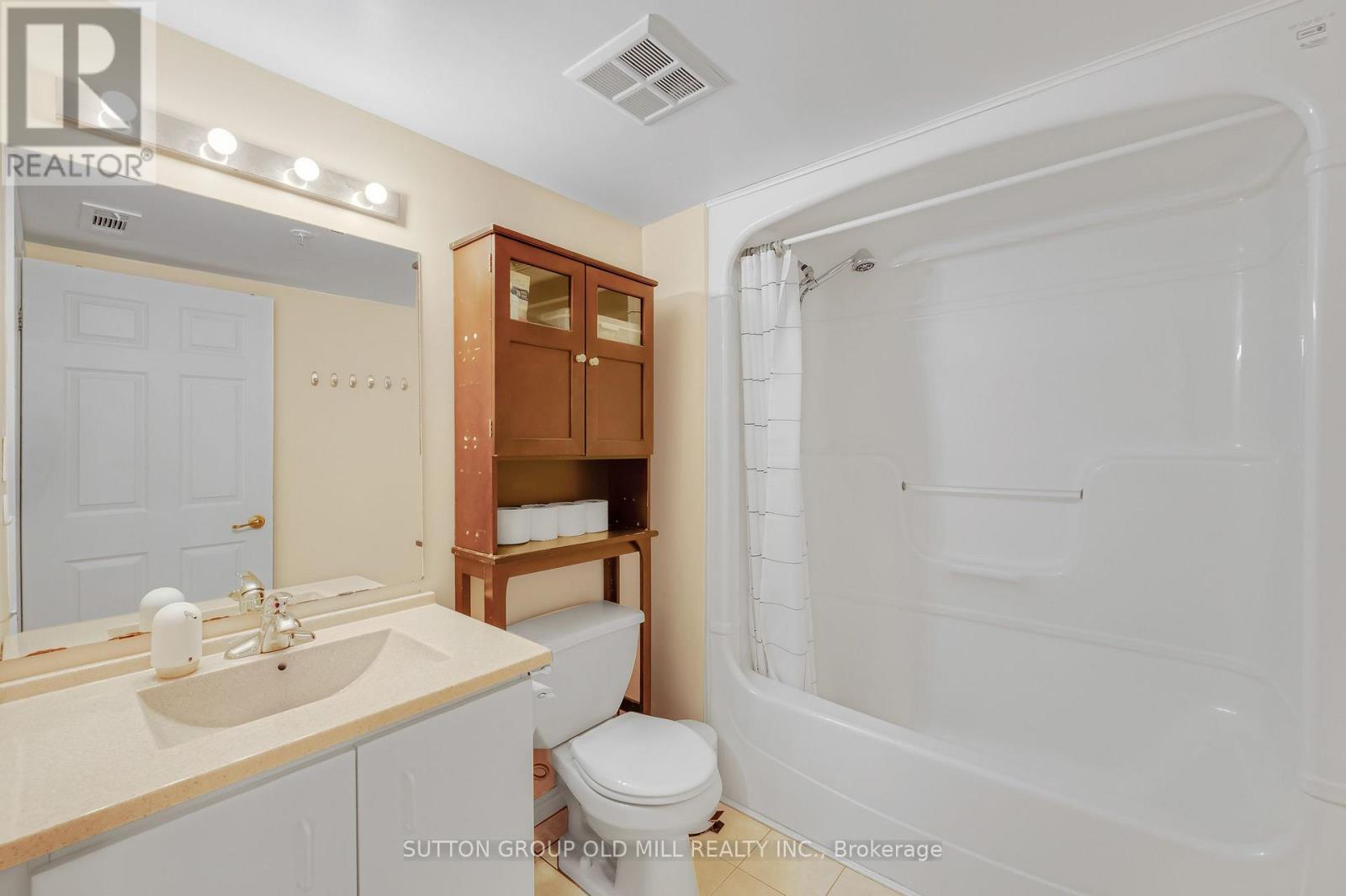 #208 1470 BISHOPS GATE - 22