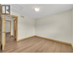 5438 Farron Street, Kelowna, BC V1W5A6 Photo 22