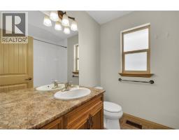5438 Farron Street, Kelowna, BC V1W5A6 Photo 23