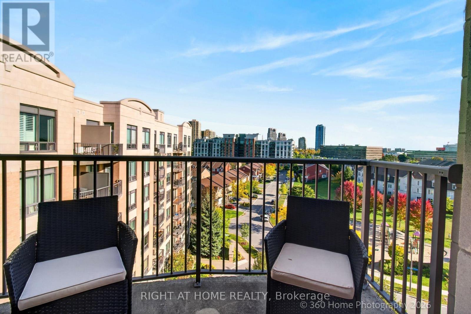#PH2 16 DALLIMORE CIRCLE - 12