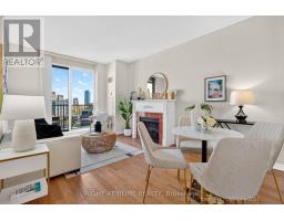 Ph2 - 16 Dallimore Circle, Toronto, ON M3C4C4 Photo 7