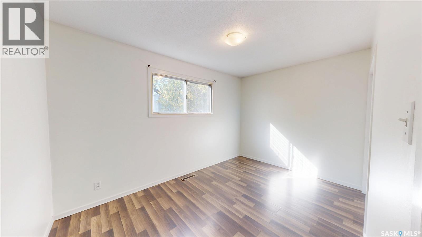 4 Carleton DRIVE - 15