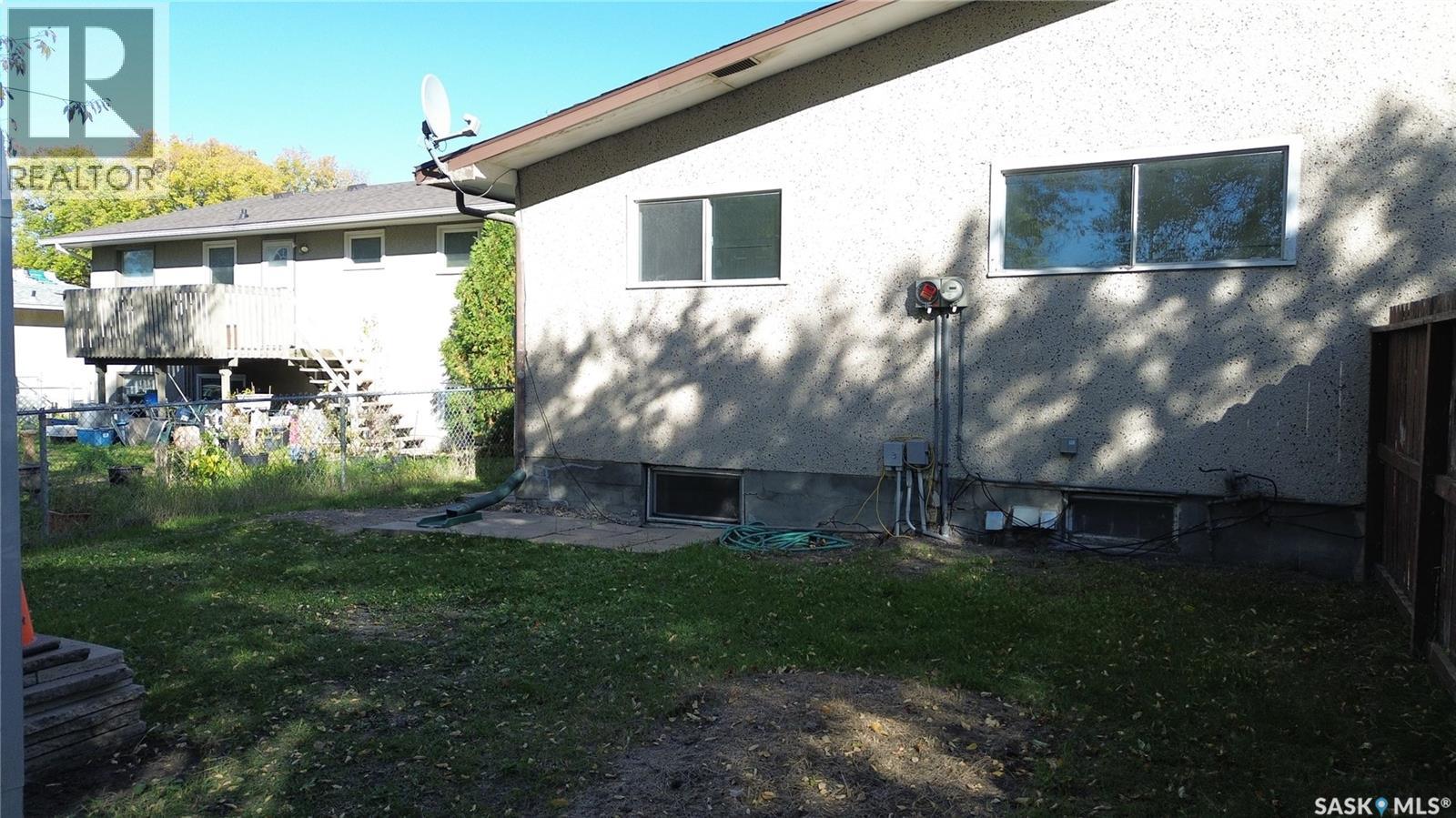 4 Carleton DRIVE, Saskatoon — photo 32