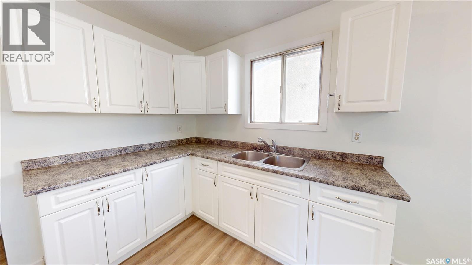 4 Carleton DRIVE, Saskatoon — photo 6