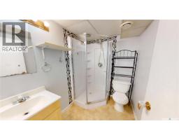 4 Carleton Drive, Saskatoon, SK S7H3N6 Photo 25